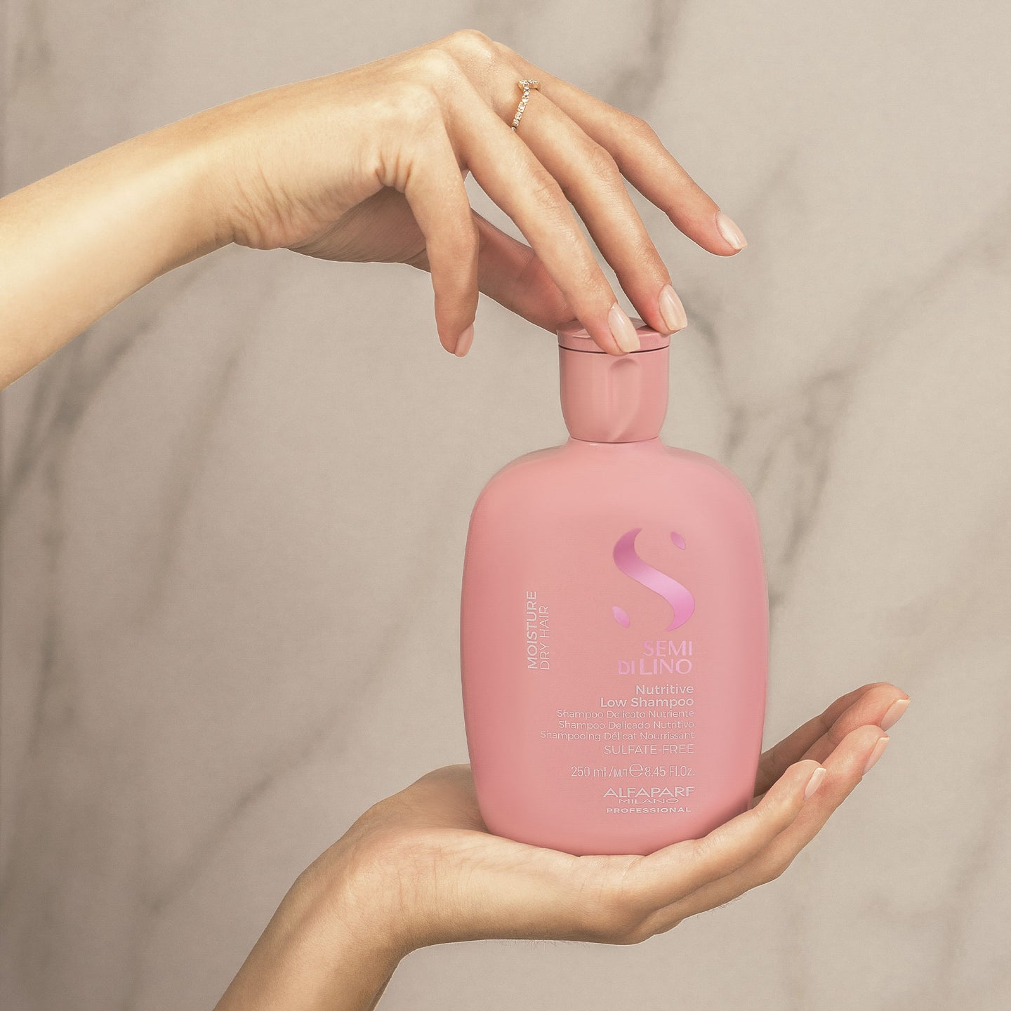 Shampoo Nutritivo sin Sulfatos Semi Di Lino Moisture para Cabello Seco 250 ml