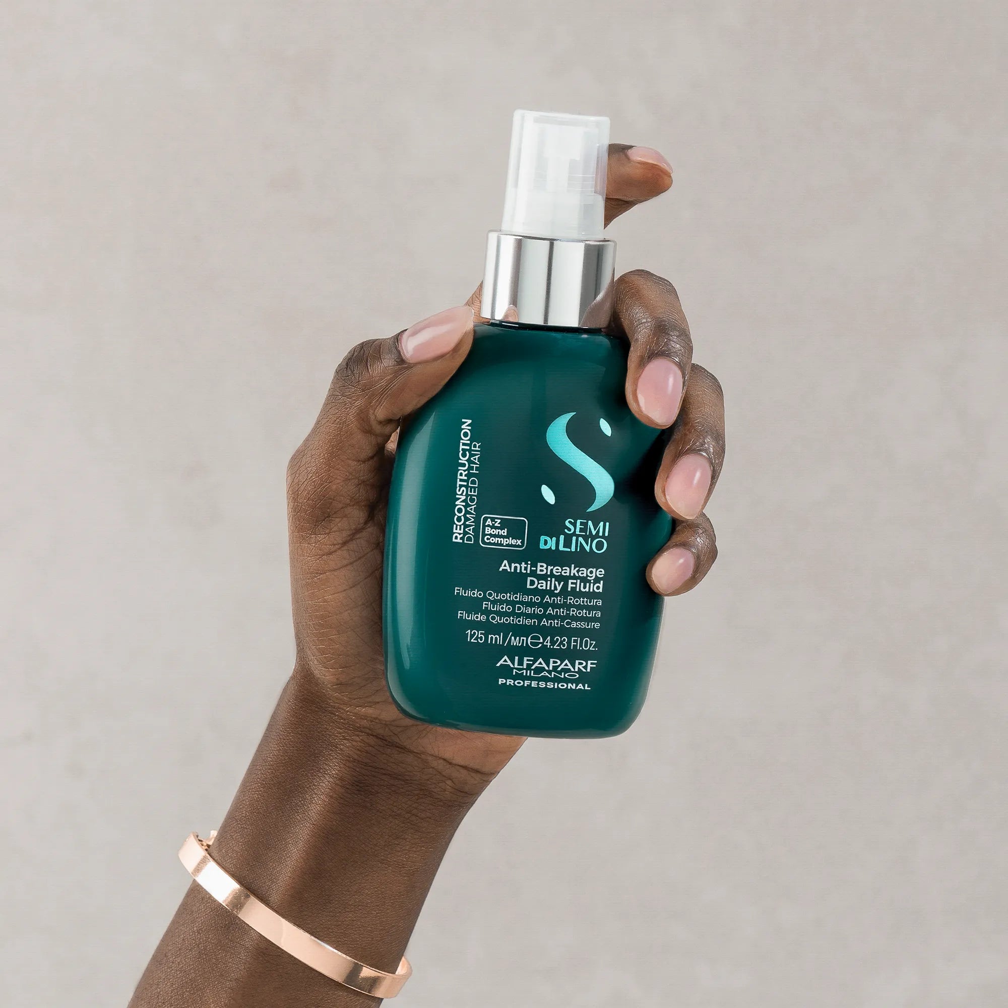 Fluido Diario Semi Di Lino Reconstruction Anti-Quiebre para Cabellos Dañados 125 ml