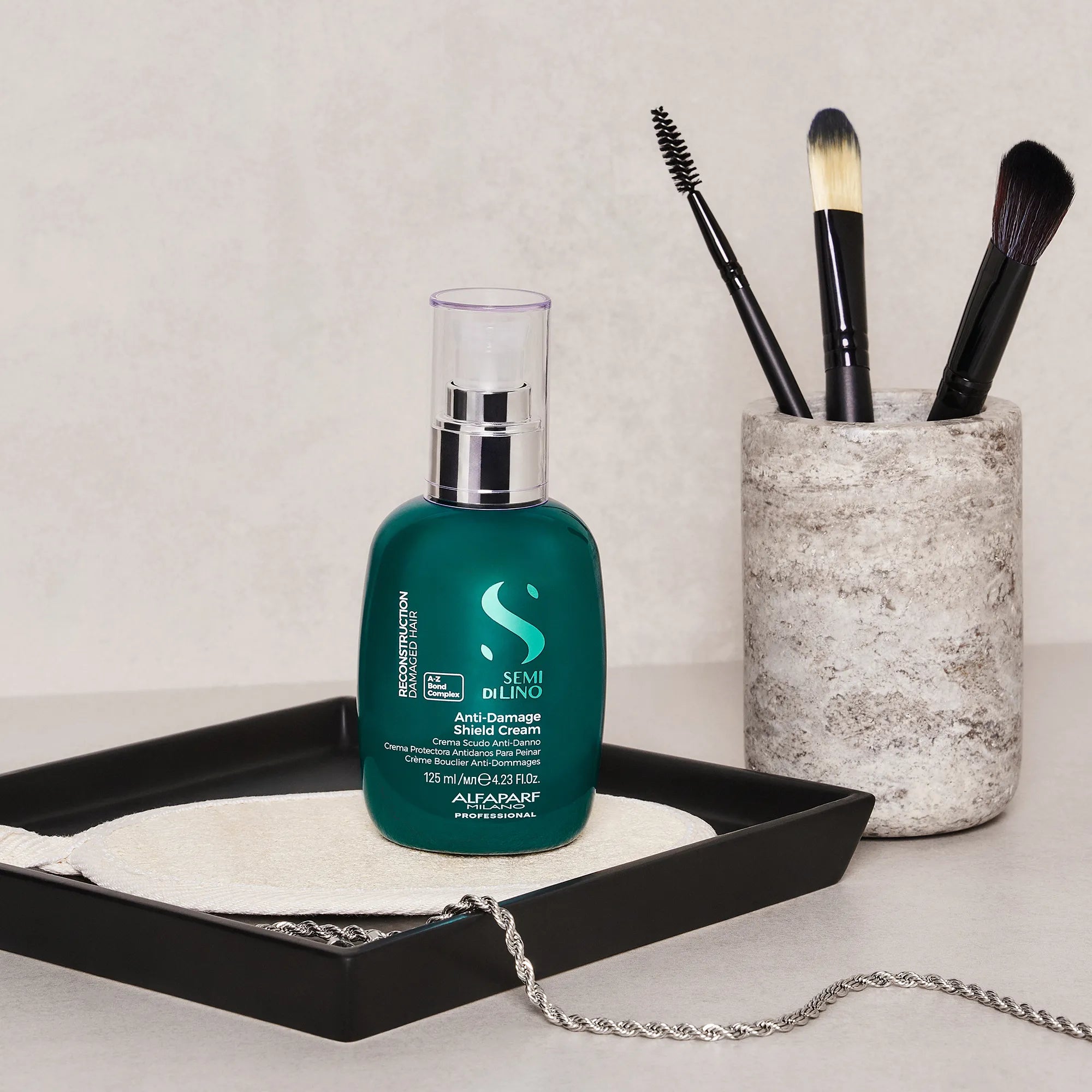 Crema Reestructurante Semi Di Lino Reconstruction para Cabellos Dañados 125 ml