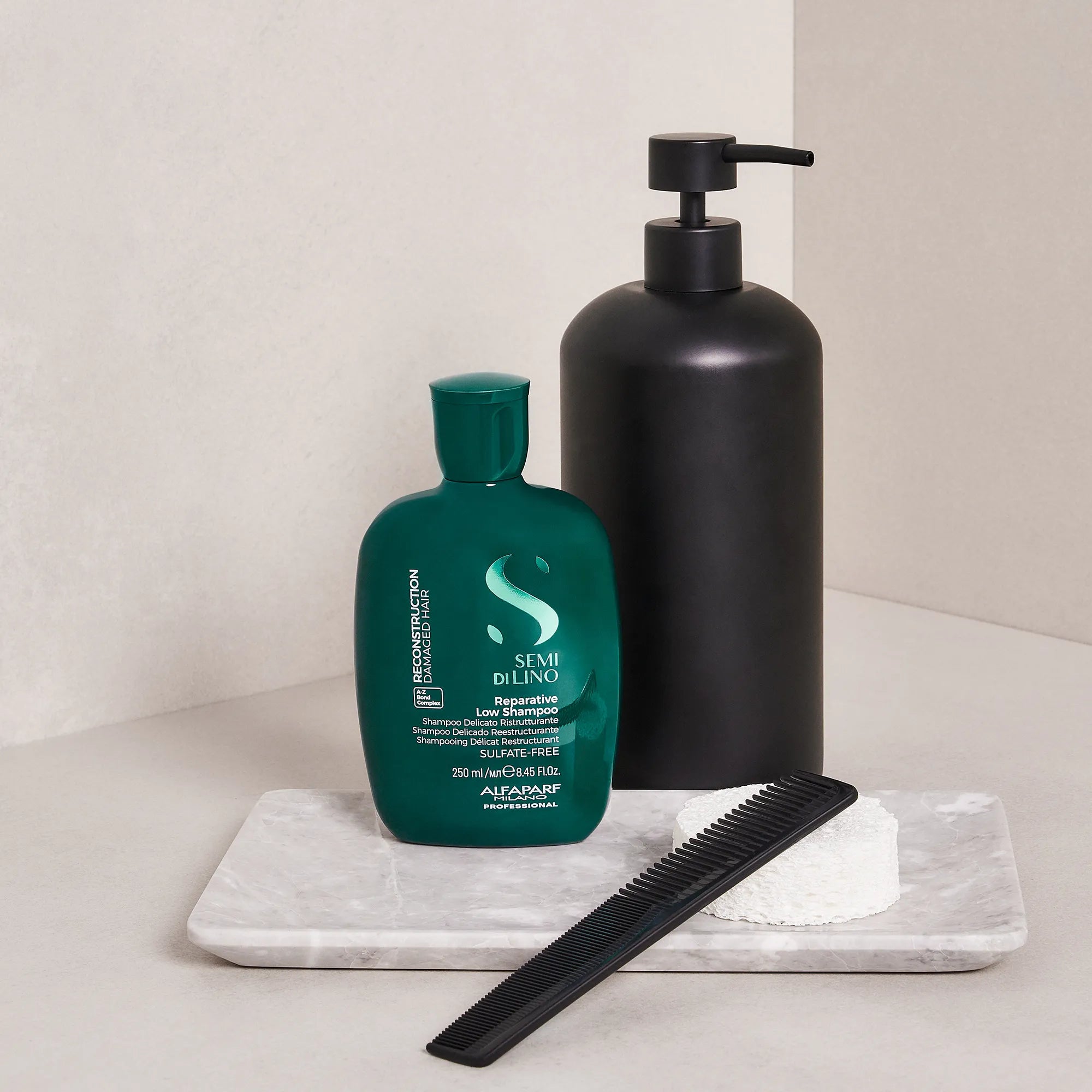 Shampoo Semi Di Lino Reconstruction para Cabello Dañado 250 ml