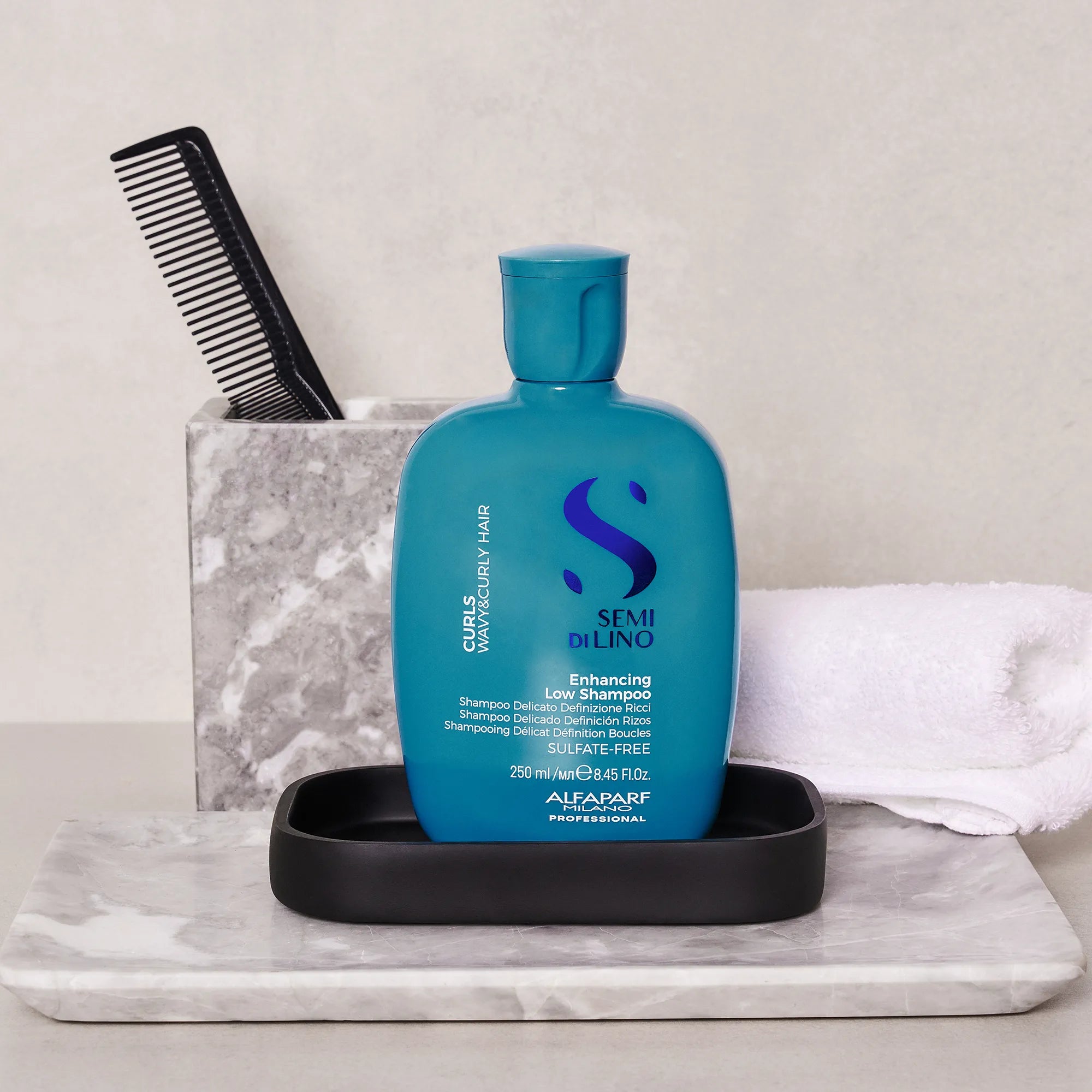 Shampoo Potenciador Semi Di Lino Curls para Cabellos Rizados y Ondulados 250 ml