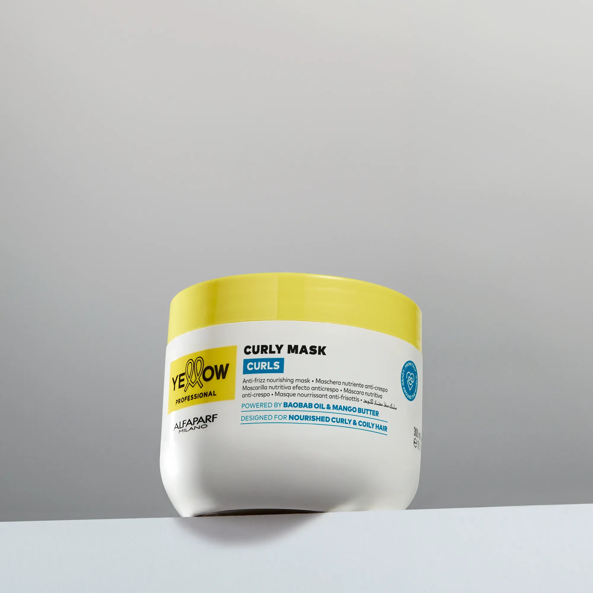 Mascara Nutritiva Efecto Antiencrespamiento Yellow Curls para cabello ondulado, rizado 300 ml
