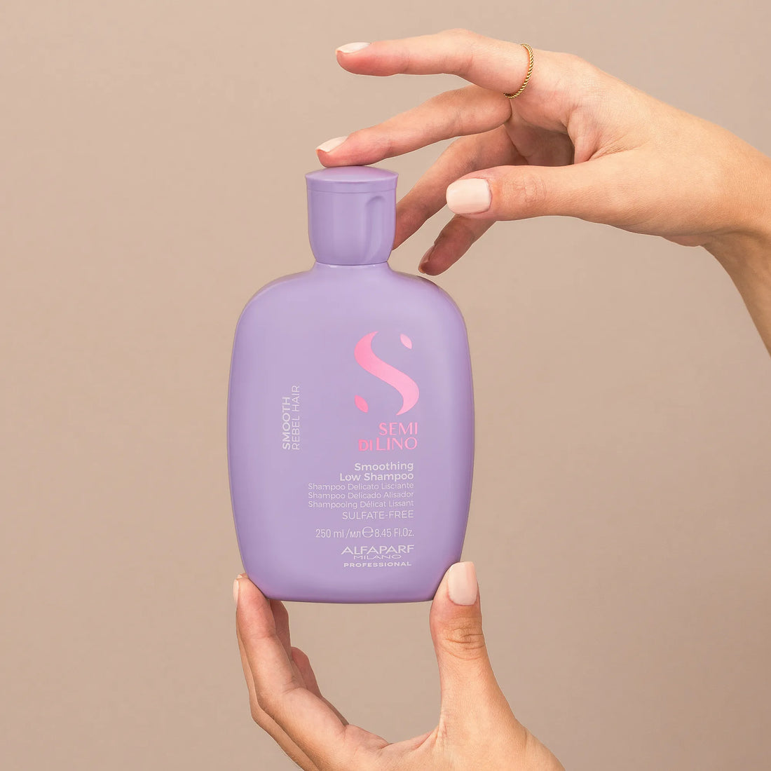 Shampoo Semi di Lino Smooth Desenredante para Cabello Todo Tipo Rebelde 250 ml