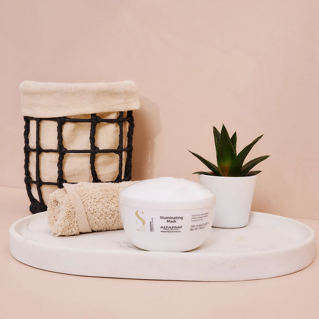 Mascara Semi Di Lino Diamond Illuminating para Cabello Nomal 200 ml