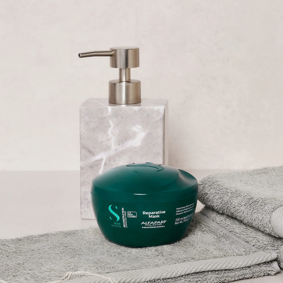 Mascara Semi Di Lino Reconstruction Reparación para Cabello Dañado de medios a gruesos 200 ml