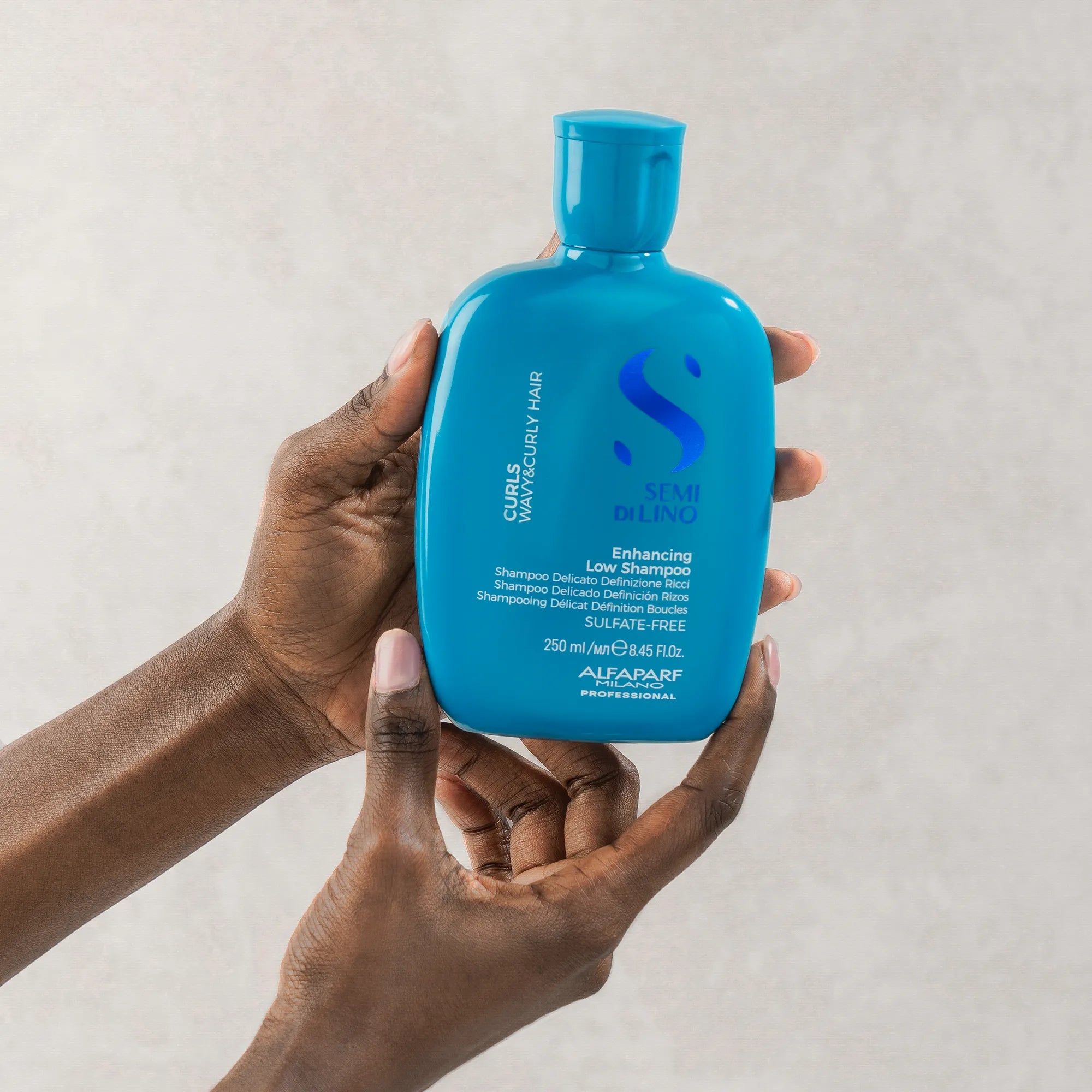 Shampoo Potenciador Semi Di Lino Curls para Cabellos Rizados y Ondulados 250 ml
