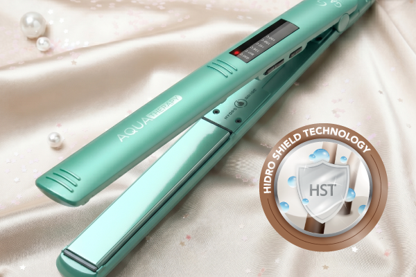 Alisador Gama Aqua Therapy verde menta con placas lisas y sistema HST